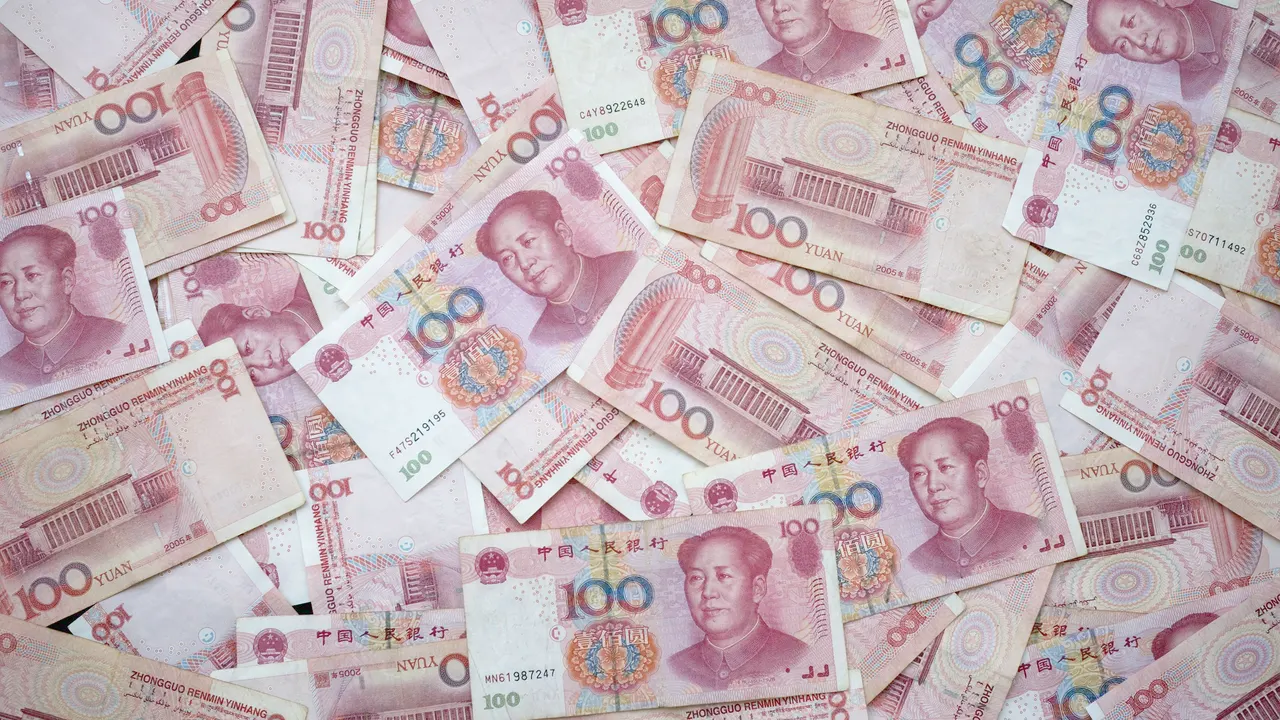 Wang kertas yuan China disusun bersama