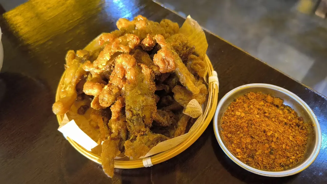 Crispy pork bites